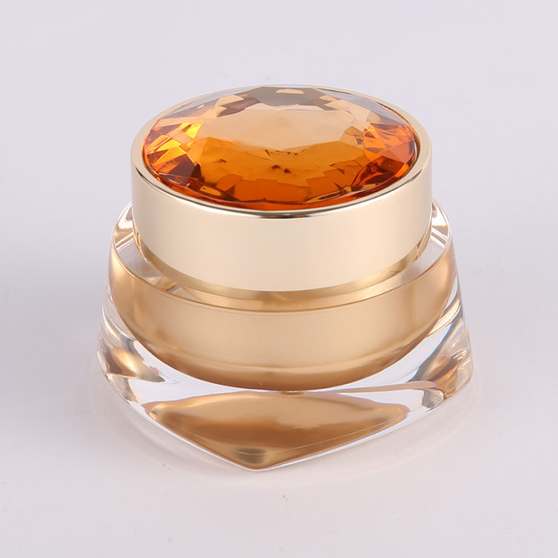 new cosmetic packaging designer