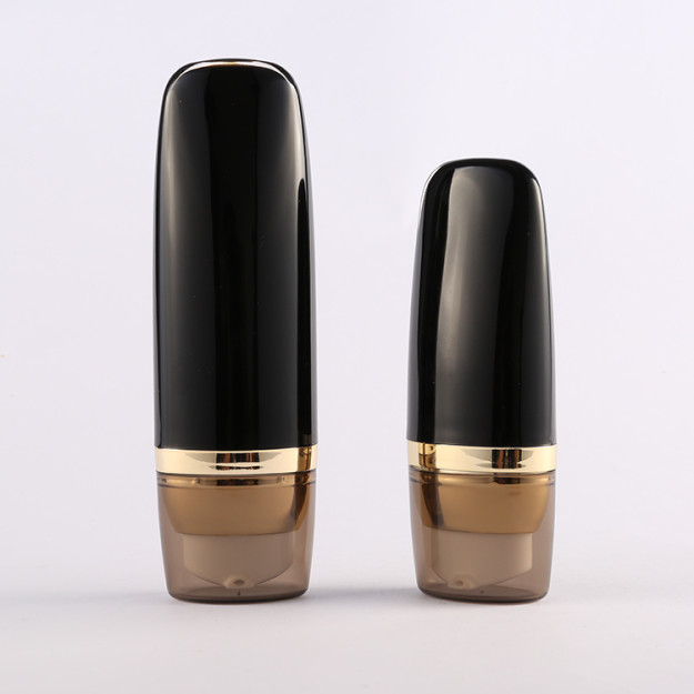 black airless bottle