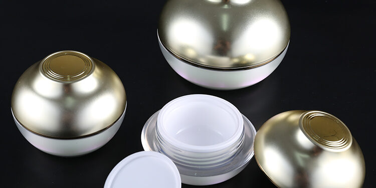 unique plastic cosmetics packaging companies