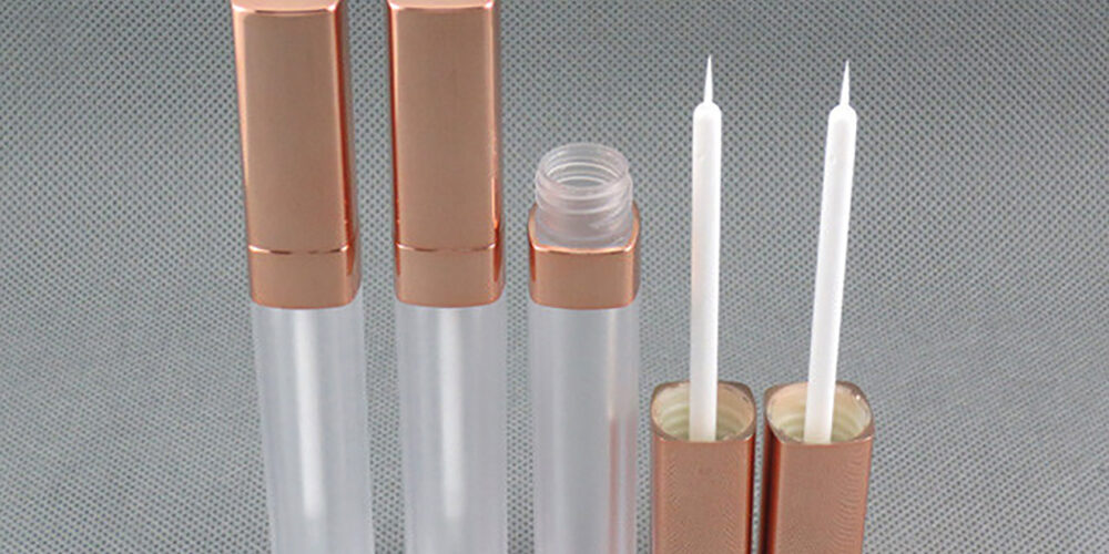 Wholesale 5.5ml Empty Clear Plastic Eyeliner Tubes Gold Cap With Brush