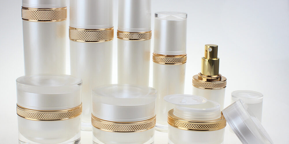 Wholesale Pearl White Plastic Bottle With Pump, Facial Mask Plastic Cream JAR