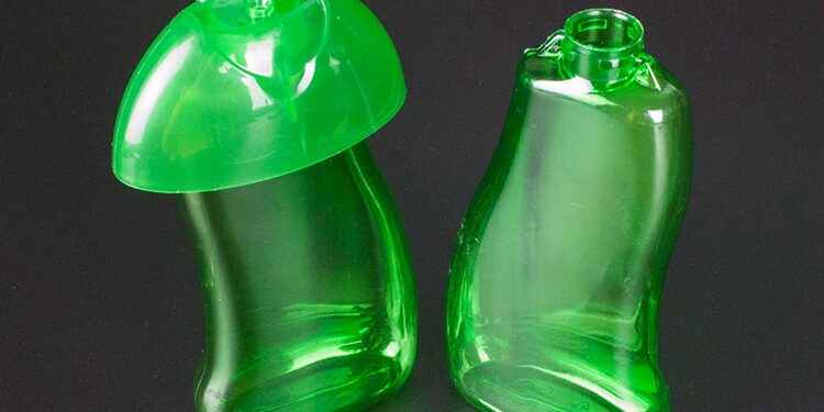 Mini Plastic Pet Of Children Cream Bottle, Cosmetic Packaging With Shape Of Mushroom